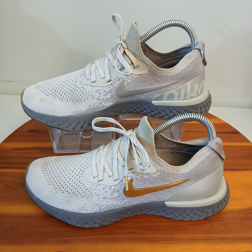 Nike Epic React Flyknit Womens 8.5 Grey Running Shoes Sneakers AV3048-070
